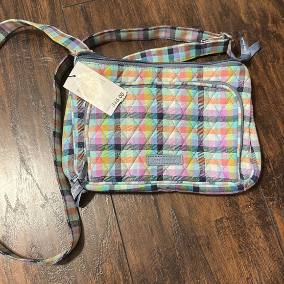 Vera Bradley Handbags - Vera Bradley cross body purse